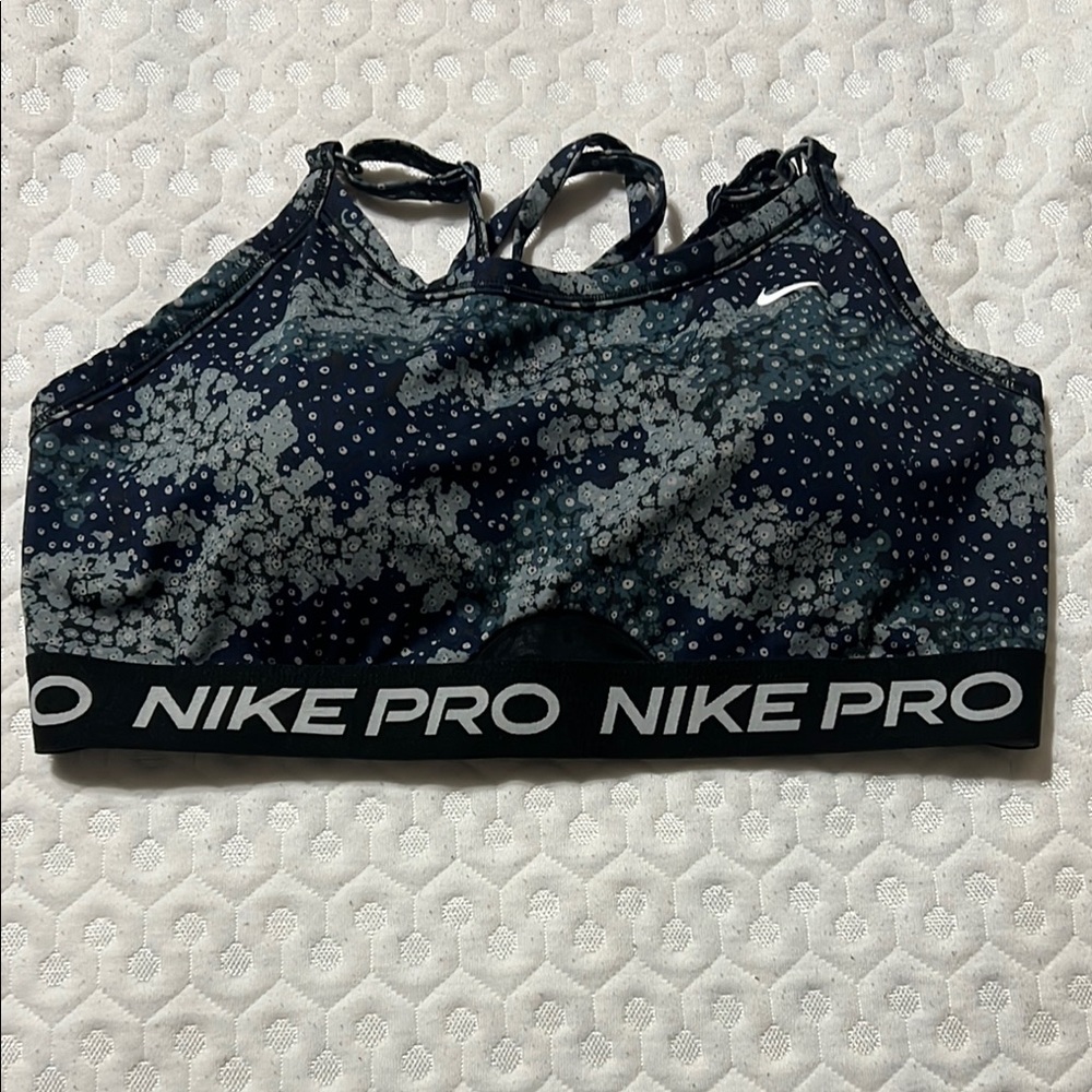 Nike Pro Black and White Patterned Sports Bra